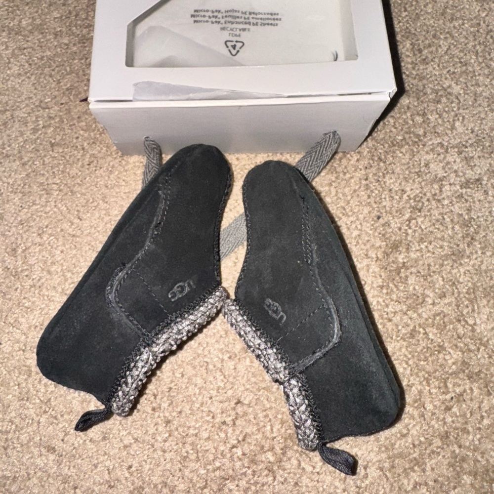 Ugg baby Tasman